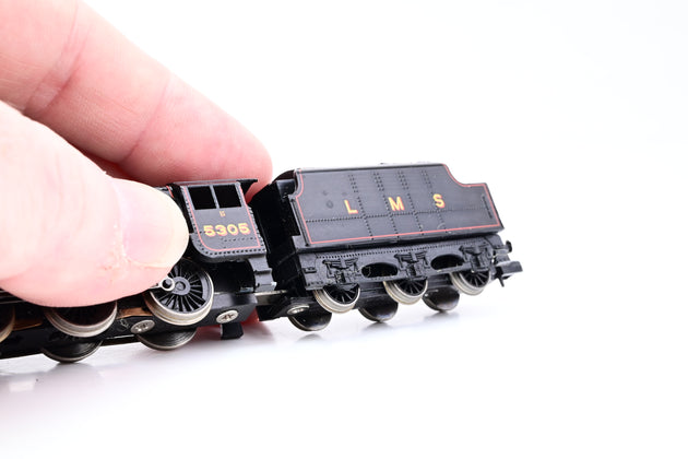Graham Farish N Gauge 372-125 Black 5 Lined Black LMS No.5305 - Boxed