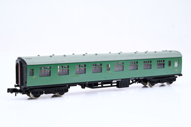 Garham Farish N Gauge 374-051 MK1 Corridor Second SK BR SR Green No.S24311 - Boxed
