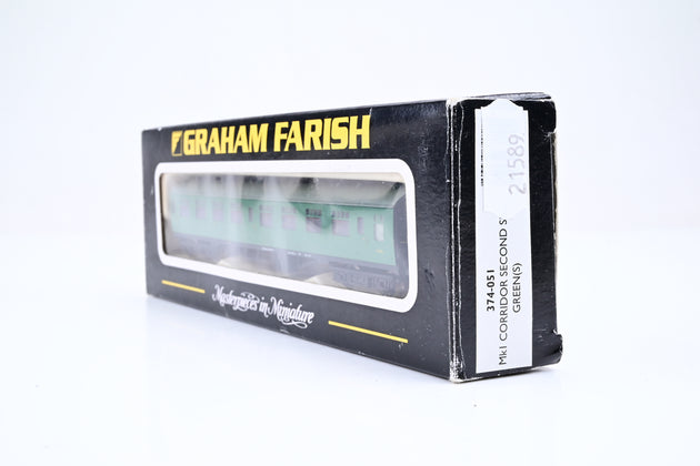 Garham Farish N Gauge 374-051 MK1 Corridor Second SK BR SR Green No.S24311 - Boxed