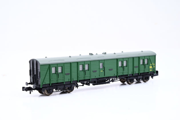 Graham Farish N Gauge 374-631A Bogie B Luggage Van BR SR Green No.S273S - Boxed
