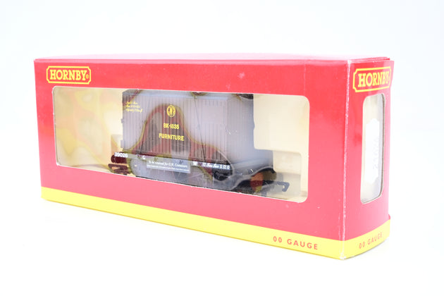 Hornby OO Gauge R6346 GW Conflat Wagon GWR Door To Door Livery Container No.39026 - Boxed