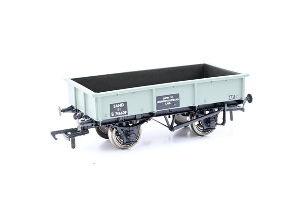 Bachmann OO Gauge 37-351 13T Steel Sand Tippler Wagon BR Grey No.B746609 - Boxed