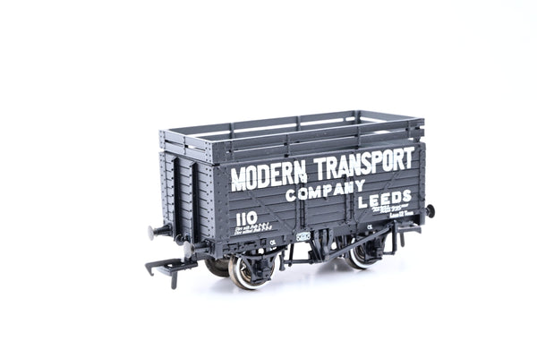 Bachmann OO Gauge 37-204 8 Plank Wagon W/Coke Rail Modern Transport No.110  Boxed