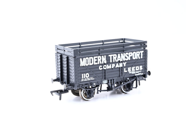 Bachmann OO Gauge 37-204 8 Plank Wagon W/Coke Rail Modern Transport No.110  Boxed
