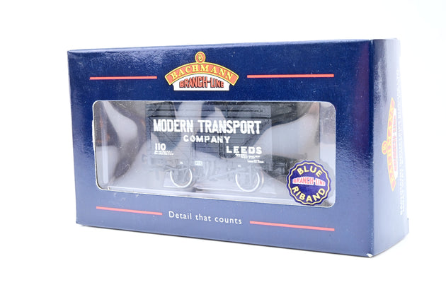 Bachmann OO Gauge 37-204 8 Plank Wagon W/Coke Rail Modern Transport No.110  Boxed
