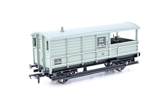 Bachmann OO Gauge 33-305A 20T Toad Brake Van BR Grey No.W114925 - Limited Edition, Boxed
