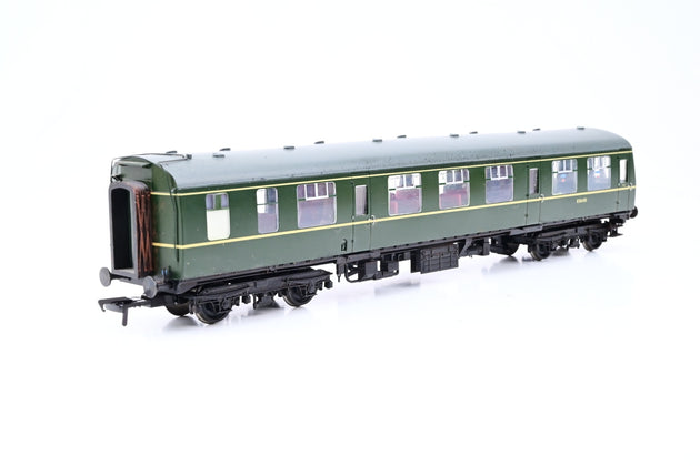 Bachmann OO Gauge 31-327 BR Green w/ HYE Class 105 2-Car DMU No.E51296 & E56451 - Boxed