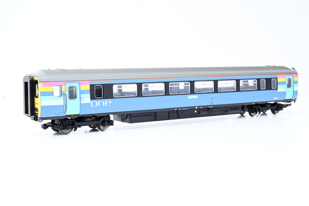 Hornby OO Gauge R2693 One Railways Class 156 No.57416 52416 - Boxed