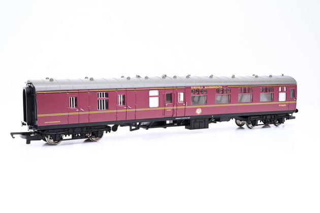 Hornby OO Gauge R4229 The Pines Express Coach Pack BR MK1 Maroon Triple Pack - Boxed