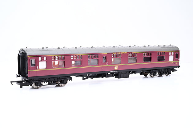 Hornby OO Gauge R4229 The Pines Express Coach Pack BR MK1 Maroon Triple Pack - Boxed