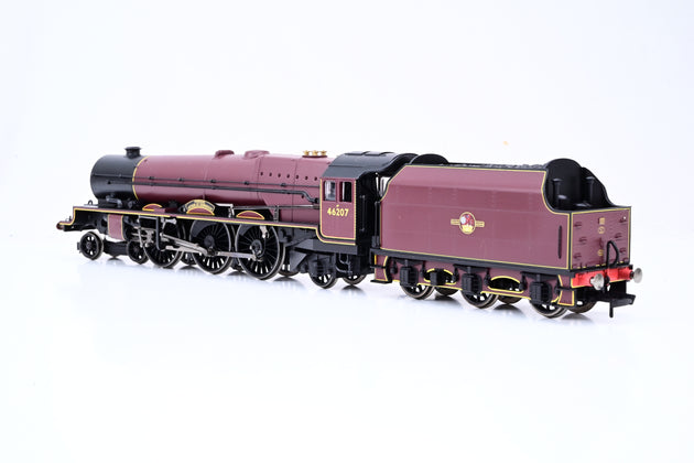 Hornby OO Gauge R3015 BR Maroon Late Crest 4-6-2 Princess Royal Class Princess Arthur of Connaught No.46207 Boxed