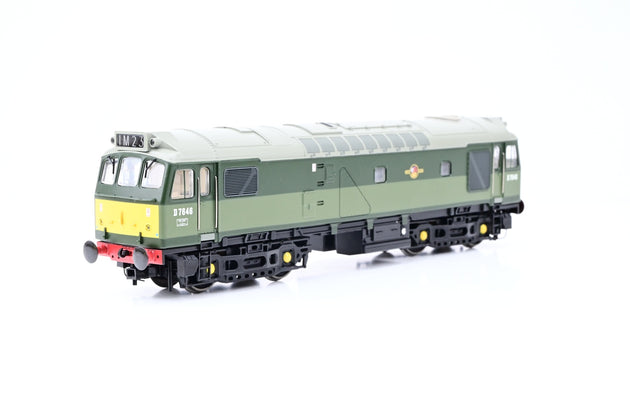 Bachmann OO Gauge 32-405 BR Two Tone Green Class 25 No.D7646 - Boxed