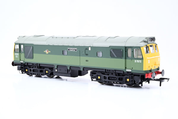 Bachmann OO Gauge 32-402 BR Two-Tone Green Class 25/3 No.D7672 'Tamworth Castle' - Boxed
