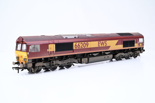 Bachmann OO Gauge 32-735 Class 66 Diesel No.66209 EWS - DCC Fitted, Factory Weathered, Boxed