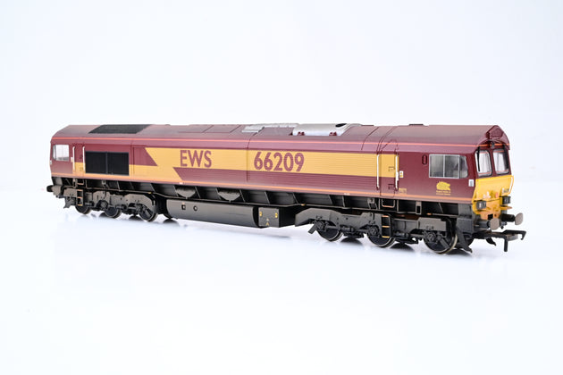 Bachmann OO Gauge 32-735 Class 66 Diesel No.66209 EWS - DCC Fitted, Factory Weathered, Boxed