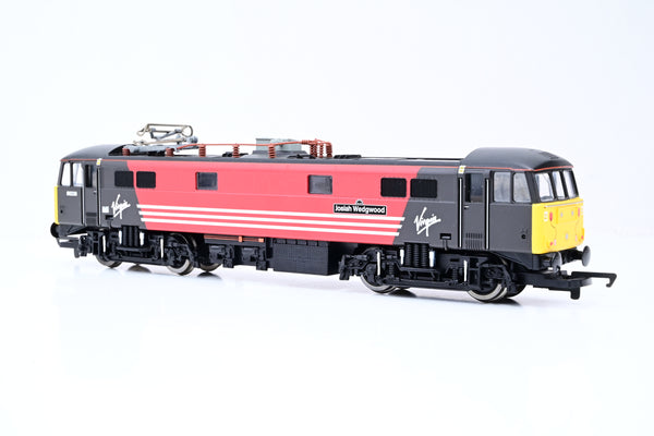 Hornby OO Gauge R2290C Virgin Black & Red Class 86 No.86236 'Josiah Wedgwood' - Unboxed