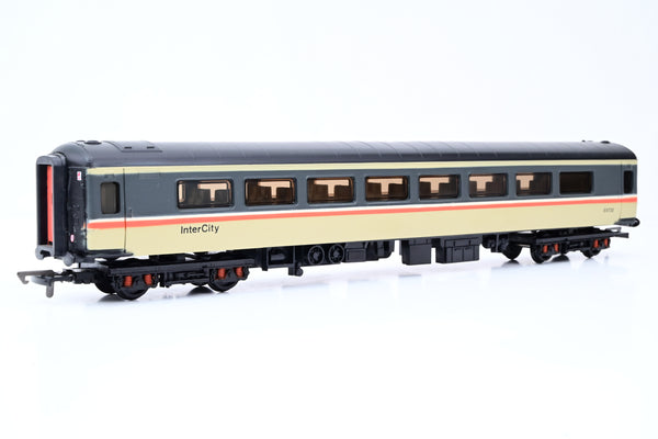 Dapol OO Gauge Rake of 2 InterCity Executive Mk2 Coaches - Unboxed