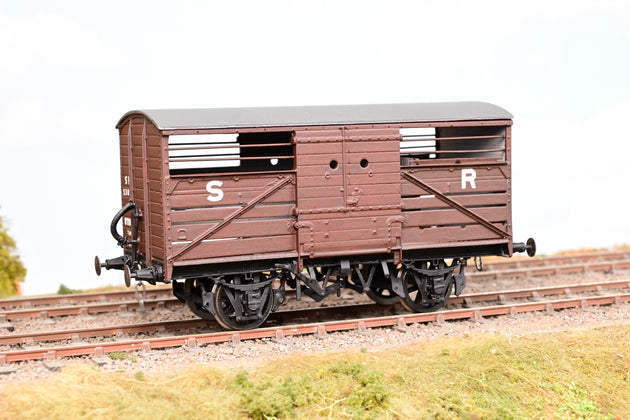 Kit Built O Gauge Southern Railway 8T Cattle Wagon SR Brown No.S3842 - Unboxed