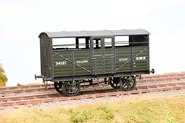 Kit Built O Gauge GWR 8T Cattle Wagon GWR Green No.34121 - Unboxed