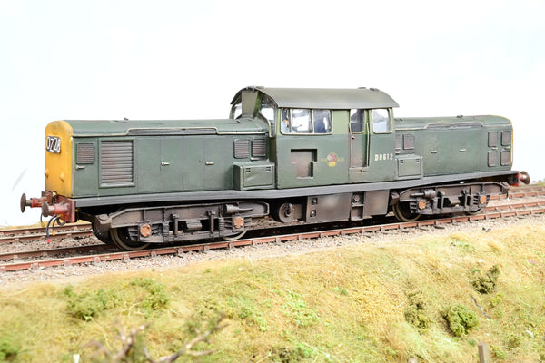 Kit Built O Gauge BR Green Late Crest Class 17 Clayton No.D8612 - DCC Sound