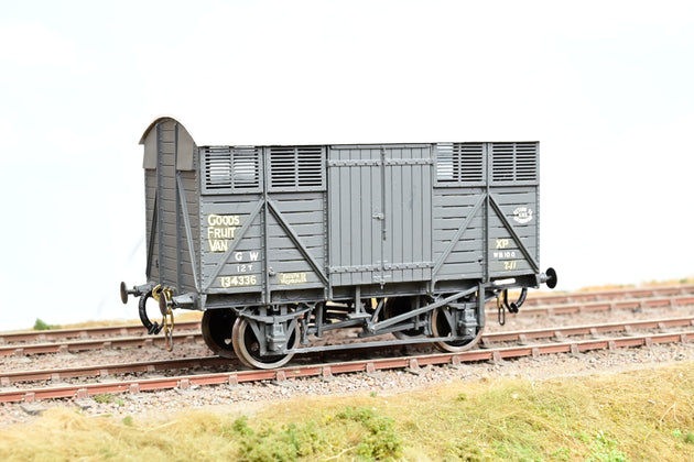 Kit Built O Gauge GWR Grey 12T Fruit Van No.134336 - Unboxed