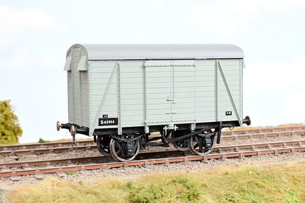 Kit Built O Gauge BR Grey 12T Ventilated Goods Van No.S45914 - Boxed
