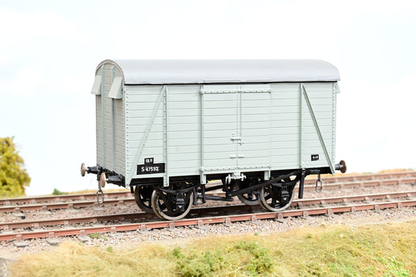Kit Built O Gauge BR Grey 12T Ventilated Goods Van No.S47552 - Boxed