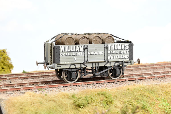 Kit Built O Gauge 'William Thomas Coal, Lime & Manure Merchant' 5-Plank Open Wagon w/ Barrel Load No.3 - Boxed