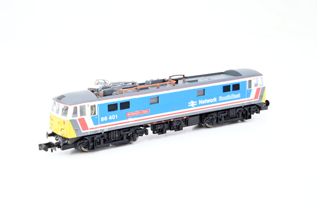 Dapol N Gauge ND-099M Network SouthEast Class 86 No.86401 'Northampton Town' - Boxed