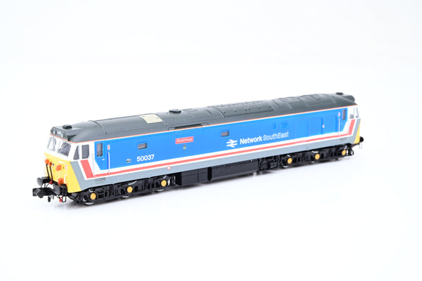 Dapol N Gauge 2D-002-003 Network SouthEast Class 50 No.50037 'Illustrious' - Boxed