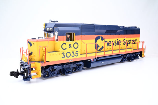 USA Trains G Gauge R22456 GP 30 Diesel Locomotive Chessie No.3035 - Boxed