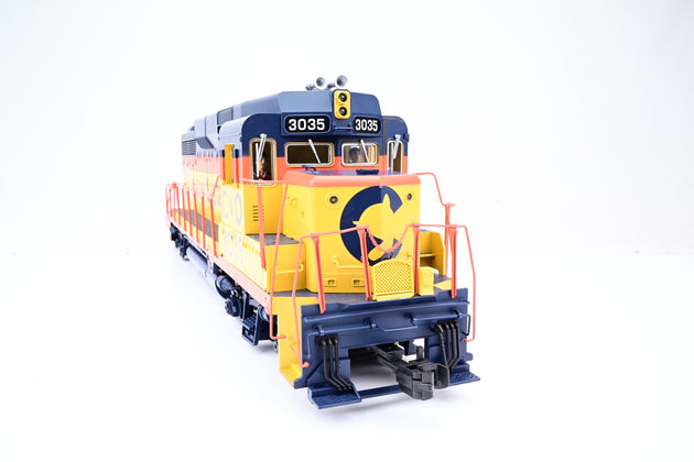 USA Trains G Gauge R22456 GP 30 Diesel Locomotive Chessie No.3035 - Boxed