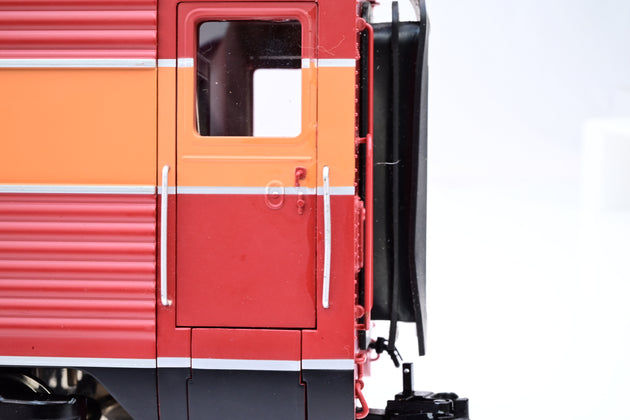 USA Trains G Gauge SP "Daylight Limited" Coach  - Boxed
