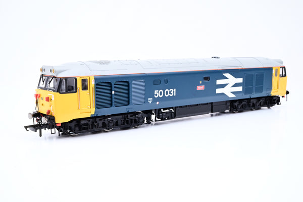 Hornby OO Gauge R2374 BR Blue Large Logo Class 50 No.50031 'Hood' - Boxed