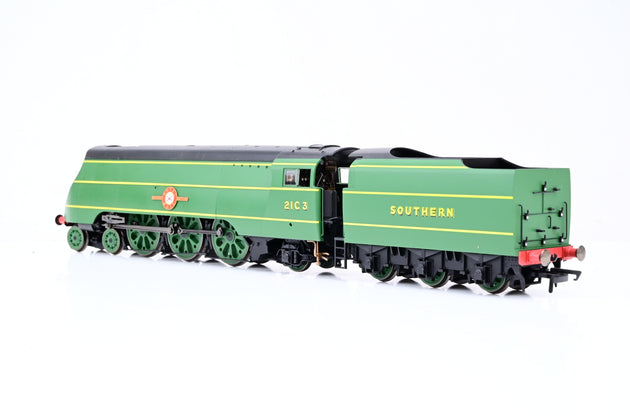 Hornby OO Gauge R3435 SR 4-6-2 Original Merchant Navy Class No.21C3 'Royal Mail' - Boxed