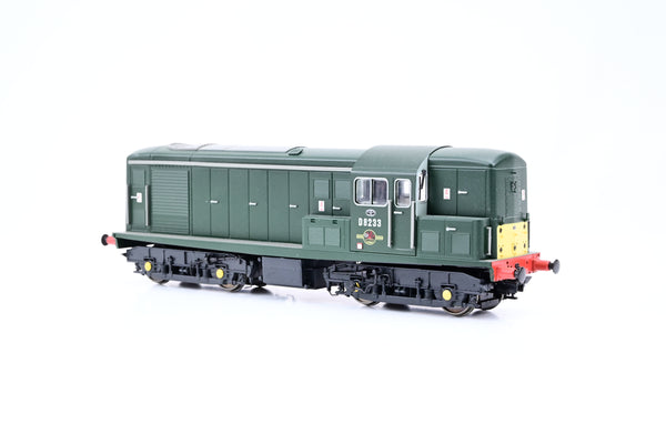 Heljan OO Gauge 1503 Class 15 BR Green No.D8233 - Boxed