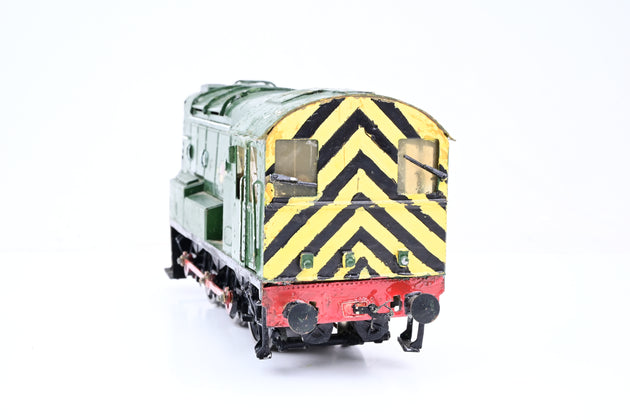 The Works Kit Built O Gauge BR Green Late Crest Class 08 Diesel Shunter