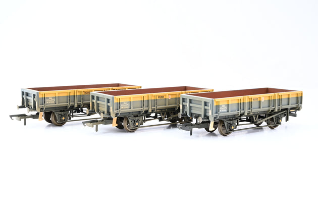 Hornby OO Gauge R6416 Rake of 3 BR Dutch Livery Rudd Wagons - Boxed