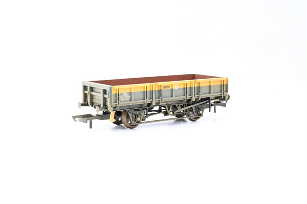 Hornby OO Gauge R6416 Rake of 3 BR Dutch Livery Rudd Wagons - Boxed