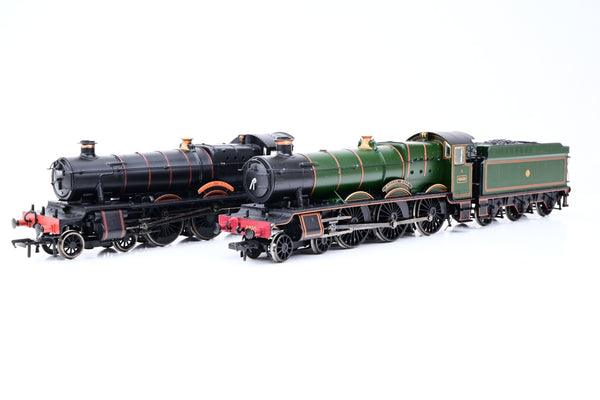 Bachmann OO Gauge 30-061 Great Western Railway 175th Anniversary Set w/ Manor Class No.7819 'Hinton Manor' & Hall Class No.4930 - Wooden Presentation Case