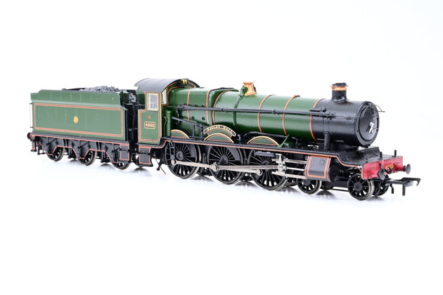Bachmann OO Gauge 30-061 Great Western Railway 175th Anniversary Set w/ Manor Class No.7819 'Hinton Manor' & Hall Class No.4930 - Wooden Presentation Case