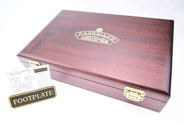 Bachmann OO Gauge 30-061 Great Western Railway 175th Anniversary Set w/ Manor Class No.7819 'Hinton Manor' & Hall Class No.4930 - Wooden Presentation Case