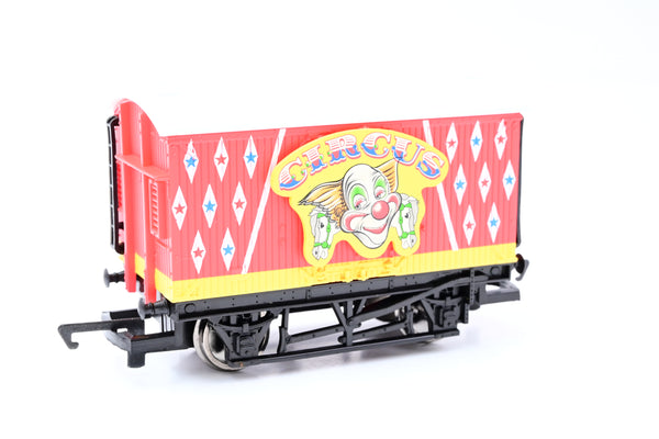 Hornby OO Gauge R9208 Thomas & Friends Circus Van - Boxed