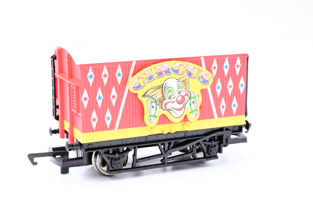 Hornby OO Gauge R9208 Thomas & Friends Circus Van - Boxed