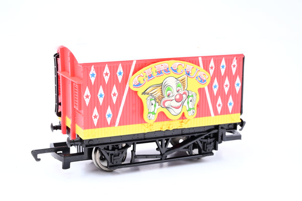 Hornby OO Gauge R9208 Thomas & Friends Circus Van - Boxed