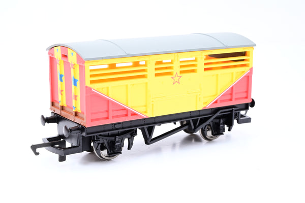 Hornby OO Gauge R9213 Thomas & Friends Circus Cattle Van - Boxed
