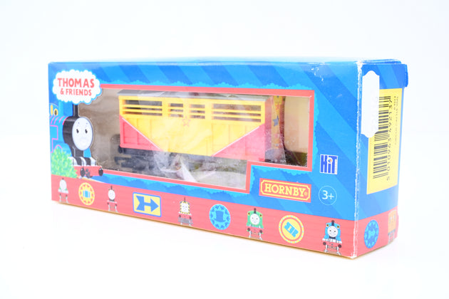 Hornby OO Gauge R9213 Thomas & Friends Circus Cattle Van - Boxed