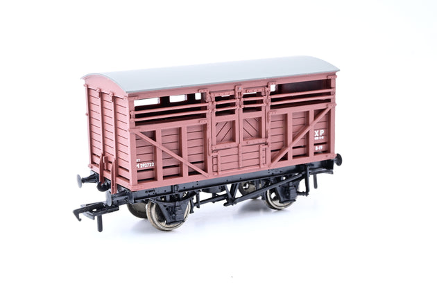 Bachmann OO Gauge 37-700A BR Bauxite 10 Ton Cattle Wagon - Boxed