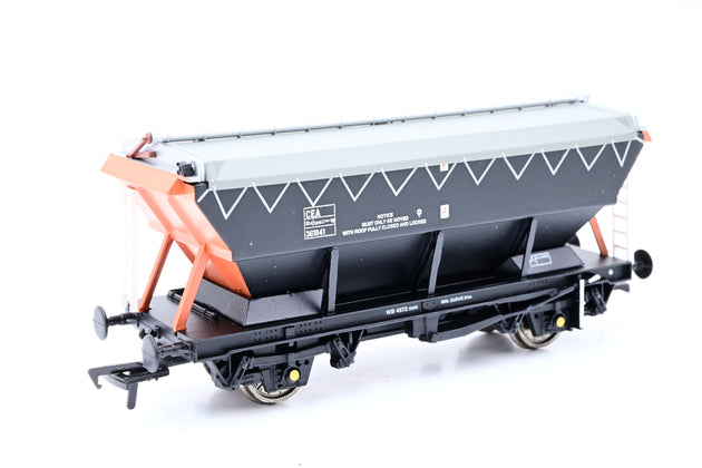 Bachmann OO Gauge 33-575 Loadhaul CEA Hopper Wagon - Boxed