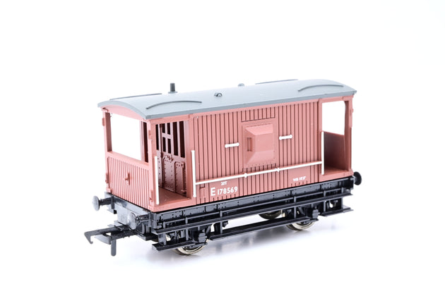Bachmann OO Gauge 33-801 BR 16 Ton Brake Van - Boxed